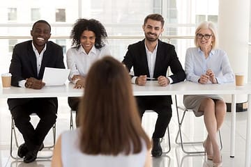 Entretien d'embauche face à un jury : avenir professionnel